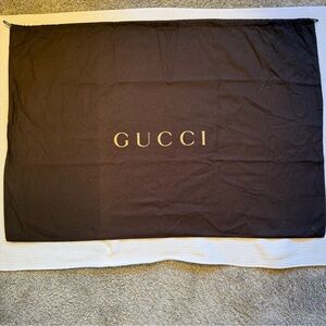 LARGE GUCCI DUSTBAG💗💗💗